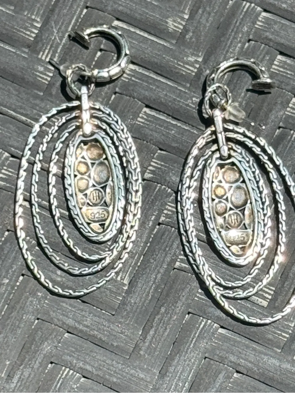 *EXCELLENT* - JOHN HARDY KALI ZEN OVAL HOOPS, STERLING SILVER (925) EARRINGS - Picture 6 of 6